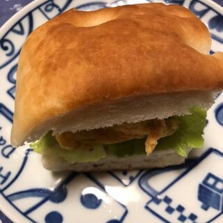 パプリカ卵焼きのフォカッチャサンド